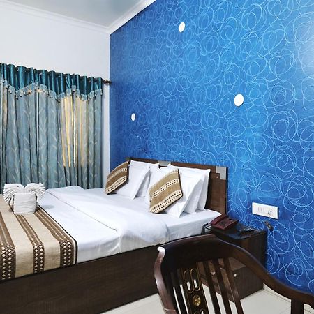 Hotel Holiday Comfort Amritsar Exterior foto