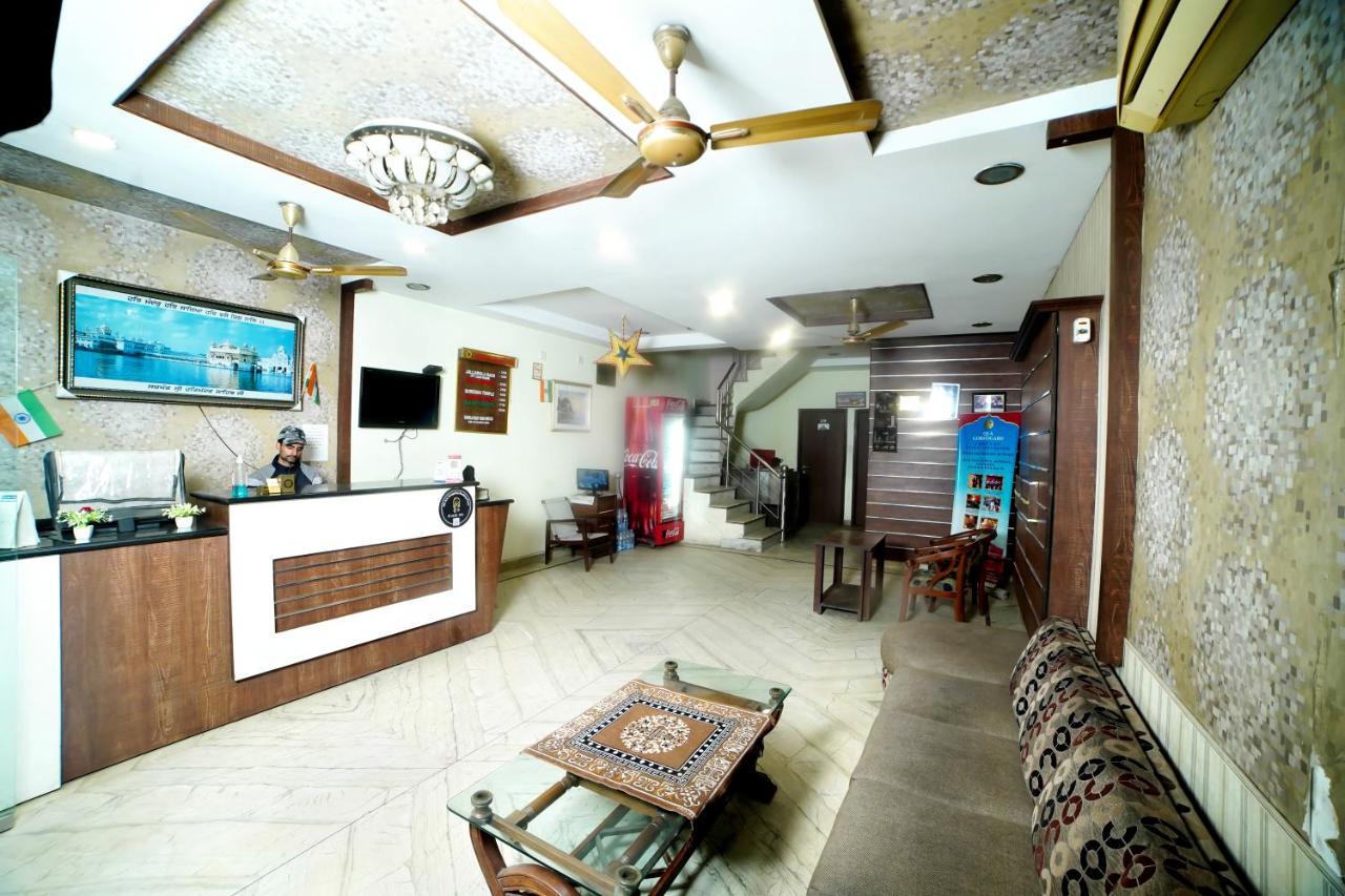 Hotel Holiday Comfort Amritsar Exterior foto