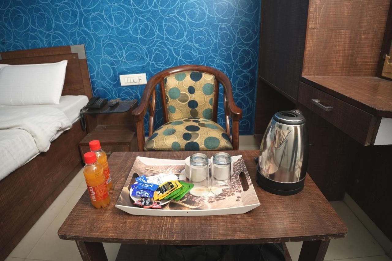 Hotel Holiday Comfort Amritsar Exterior foto
