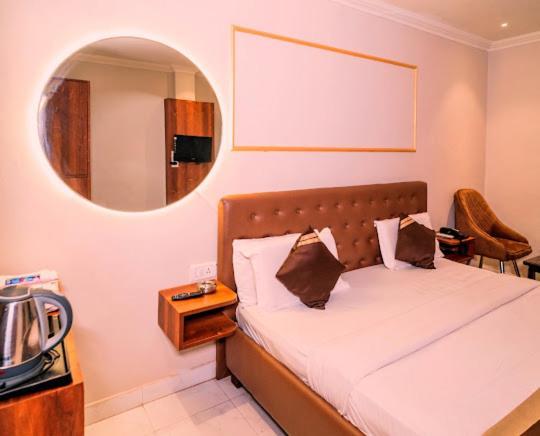 Hotel Holiday Comfort Amritsar Exterior foto