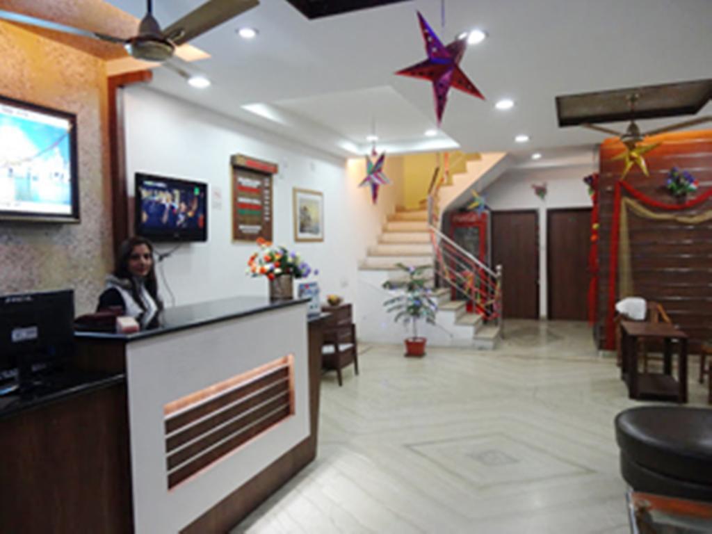 Hotel Holiday Comfort Amritsar Exterior foto